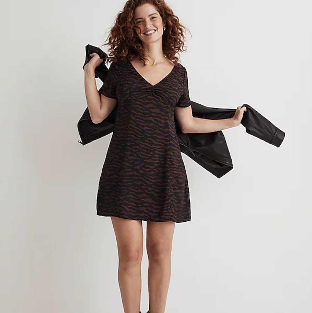 NWT Madewell V-Neck Mini Dress in Abstract Animal size 6